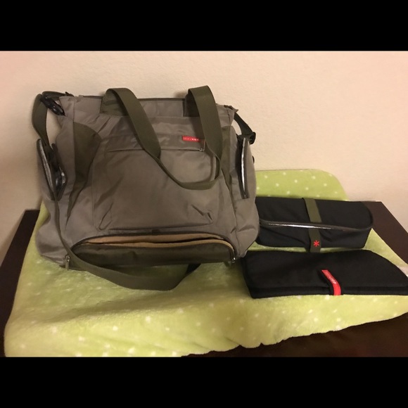 skip hop bento diaper bag